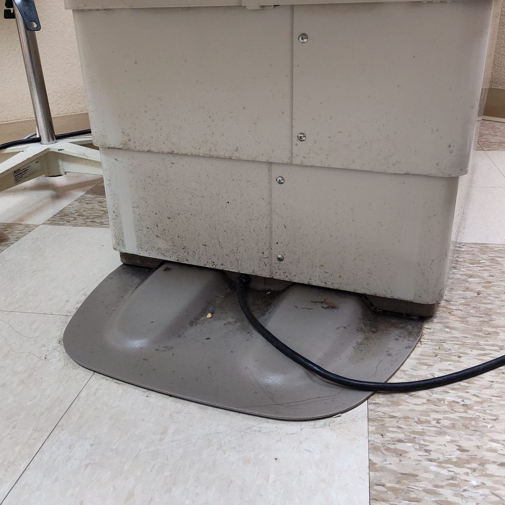 This is how filthy the exam table is. The walls and doors next to the handles were just as bad.