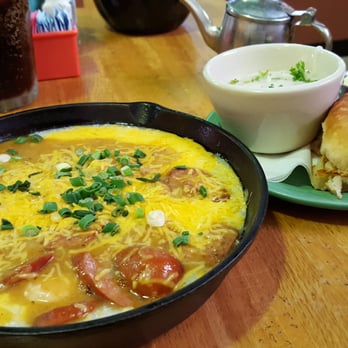 J Christopher's - Shrimp 'n Grits w/Biscuits and Gravy - New American Near Me - Savannah, Georgia J Christopher's - Shrimp 'n Grits w/Biscuits and Gravy - New American Near Me - Savannah, Georgia