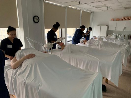 Atelier Esthetique Institute of Esthetics by null