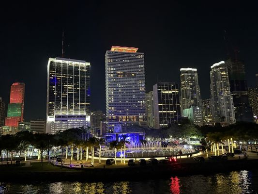 Bayfront Park by null