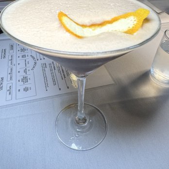Birdie Bar - Cocktail Bars Near Me - Northport, New York