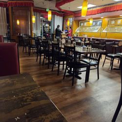 Mt Everest Cuisine - The dining room