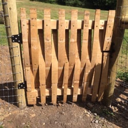 Island Fence - Custom wine barrel slat gate