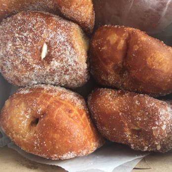 Leonard's Bakery - Get this if you are in Oahu! - Bakeries Near Me - Honolulu, Hawaii