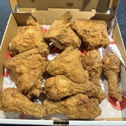 ClubHouse Pizza - Fired chicken with baby legs