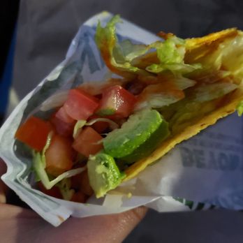 Del Taco - Beyond Meat Avocado Taco - Fast Food Near Me - Fountain Valley, California