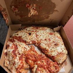 Domino's Pizza - This is how my pizza came