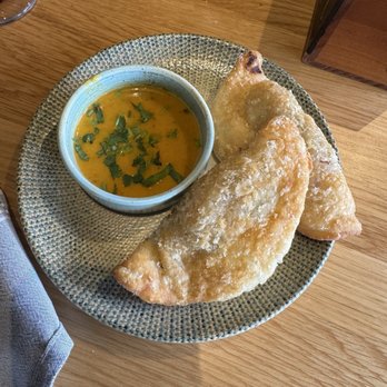 Palette 22 - CURRY CHICKEN EMPANADAS - Bars Near Me - Arlington, Virginia Palette 22 - CURRY CHICKEN EMPANADAS - Bars Near Me - Arlington, Virginia
