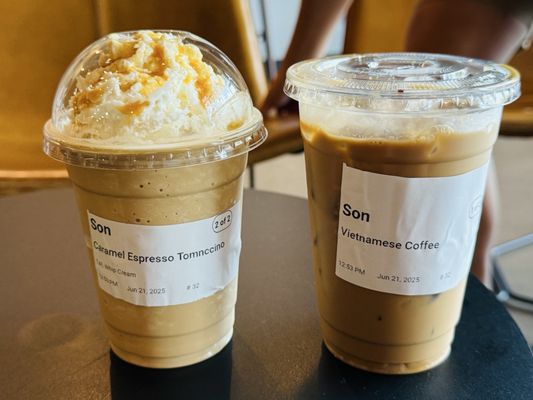 Tom N Toms Coffee by null