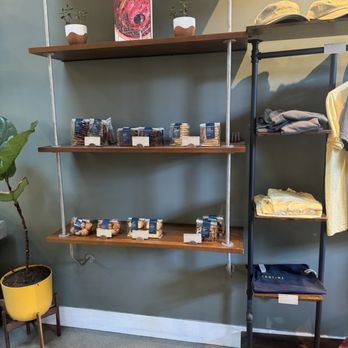 Tartine Sycamore - Merch - Bakeries Near Me - Los Angeles, California Tartine Sycamore - Merch - Bakeries Near Me - Los Angeles, California