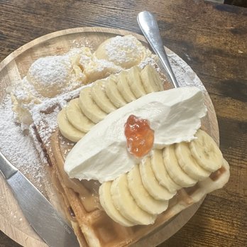 Waffle and Berry - Peanut butter waffle with guava jam - Waffles Near Me - Honolulu, Hawaii Waffle and Berry - Peanut butter waffle with guava jam - Waffles Near Me - Honolulu, Hawaii