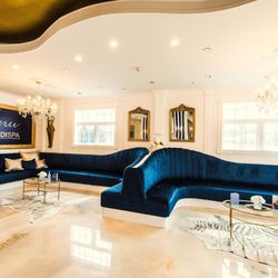 Renu Medispa - Waiting Area