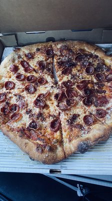 Saucy’s Pizza by null