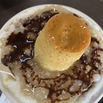 Ice Garden - #29 Oatmeal, chocolate syrup, and ice cream.   Added pudding. - Desserts Near Me - Aiea, Hawaii