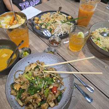 Plern Thai Cafe - Delicious dinner! - Thai Near Me - Lake Forest, California Plern Thai Cafe - Delicious dinner! - Thai Near Me - Lake Forest, California