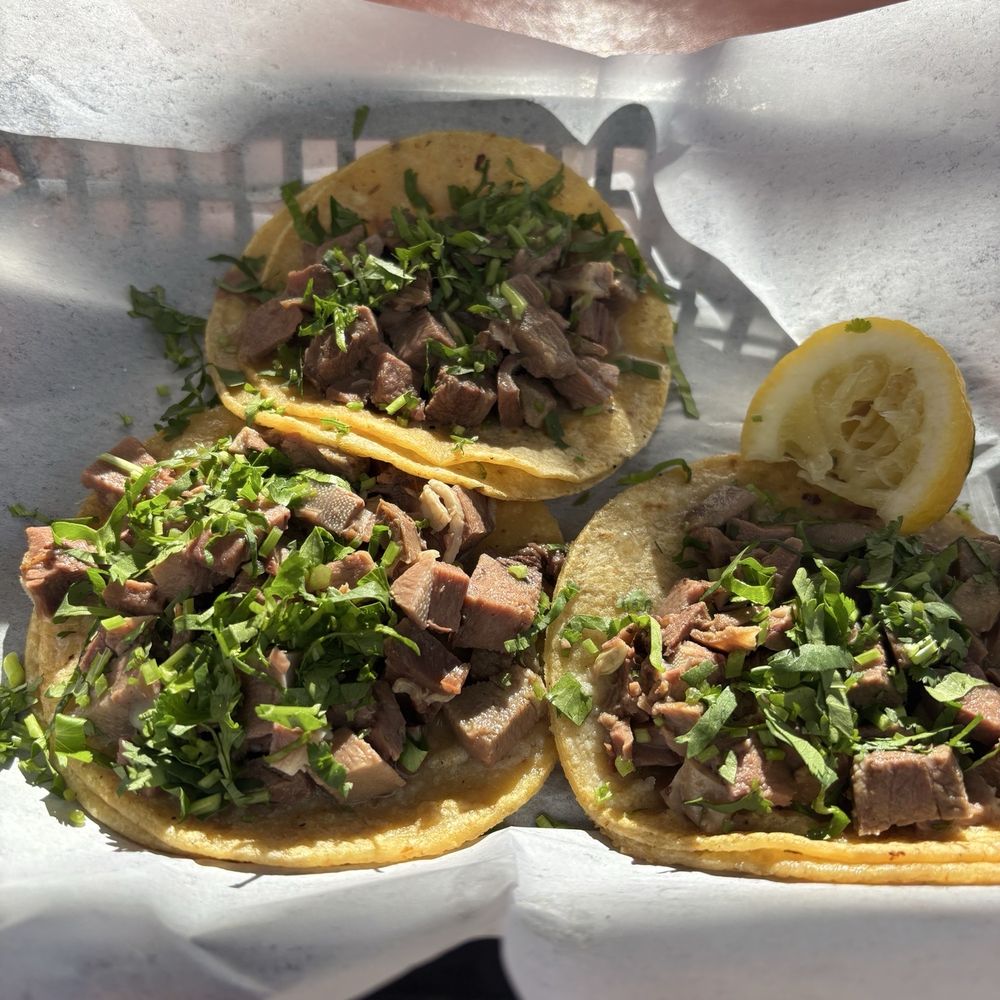 Tacos de lengua Tacos de lengua