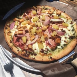 Stoney Lake Market & Grill - Gluten free Maui Wowie pizza- $18