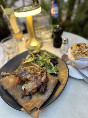 À la Folie Café by null