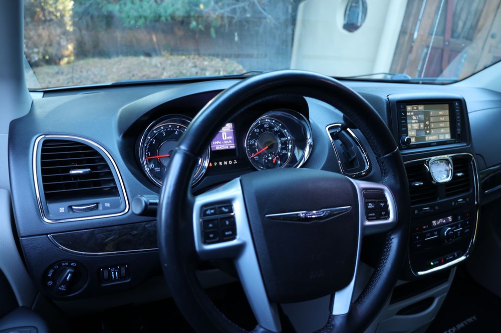 SPOTLESS AUTO DETAIL Updated September 2024 35 Photos & 12 Reviews