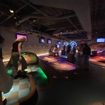 Puttshack - Scottsdale - Upstairs Course - Mini Golf Near Me - Scottsdale, Arizona Puttshack - Scottsdale - Upstairs Course - Mini Golf Near Me - Scottsdale, Arizona