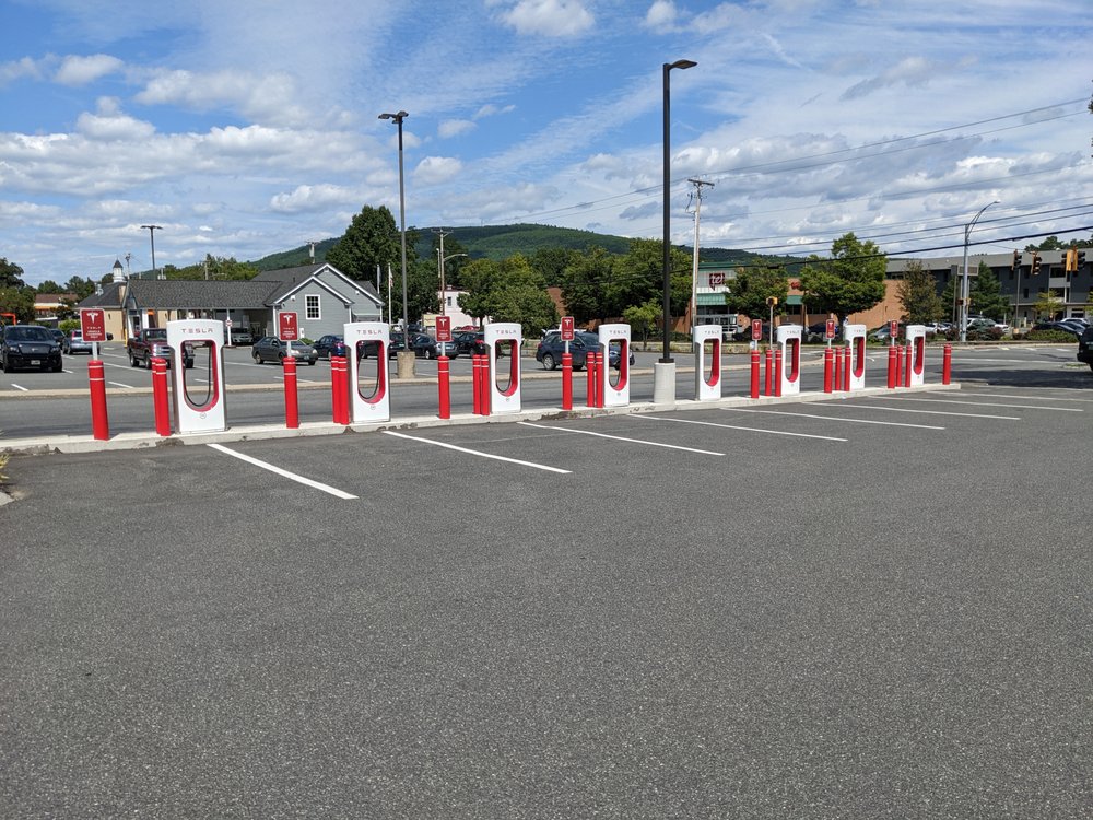 TESLA SUPERCHARGER Updated August 2024 499 Canal St, Brattleboro