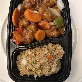 E Noodles - Lunch Chicken by General Tso Small Fried Rice - Noodles Near Me - Concord, North Carolina E Noodles - Lunch Chicken by General Tso Small Fried Rice - Noodles Near Me - Concord, North Carolina