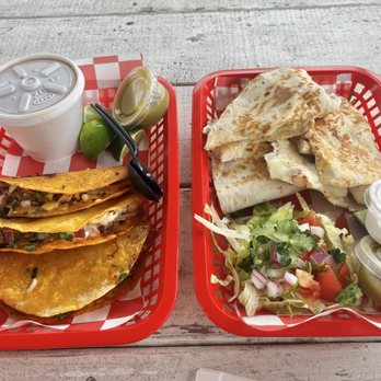 El Carnitas - Birria tacos and chicken quesadilla - Tacos Near Me - Manor, Texas