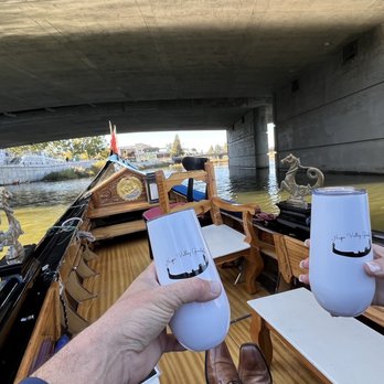 Napa Valley Gondola - Cheers - Boat Tours Near Me - Napa, California Napa Valley Gondola - Cheers - Boat Tours Near Me - Napa, California