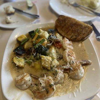 The Range Steakhouse - Shrimp Scampi w/ Veggies - Steakhouses Near Me - Laughlin, Nevada The Range Steakhouse - Shrimp Scampi w/ Veggies - Steakhouses Near Me - Laughlin, Nevada