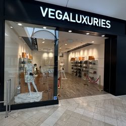 Vegaluxuries