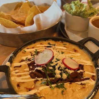 Bakersfield Short North - Short Rib Queso - Bars Near Me - Columbus, Ohio Bakersfield Short North - Short Rib Queso - Bars Near Me - Columbus, Ohio