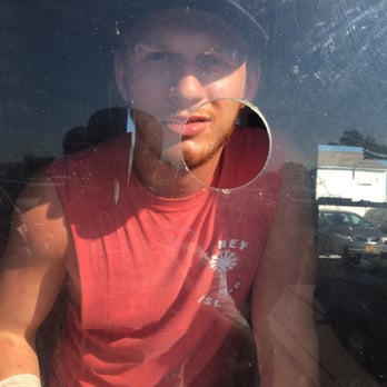 Maple Avenue Marina - Angry and incompetent parking attendant at the marina. - Marinas Near Me - Bay Shore, New York Maple Avenue Marina - Angry and incompetent parking attendant at the marina. - Marinas Near Me - Bay Shore, New York
