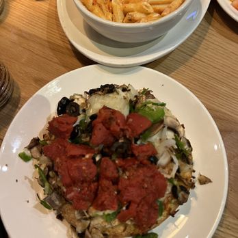 BJ's Restaurant & Brewhouse - Vegetarian Pizza - Mini and kids Kids' Create-Your-Own-Pasta - Pizza Near Me - Newark, California BJ's Restaurant & Brewhouse - Vegetarian Pizza - Mini and kids Kids' Create-Your-Own-Pasta - Pizza Near Me - Newark, California