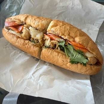 Banh Mi’licious - Lemongrass banh mi - Noodles Near Me - Honolulu, Hawaii Banh Mi’licious - Lemongrass banh mi - Noodles Near Me - Honolulu, Hawaii