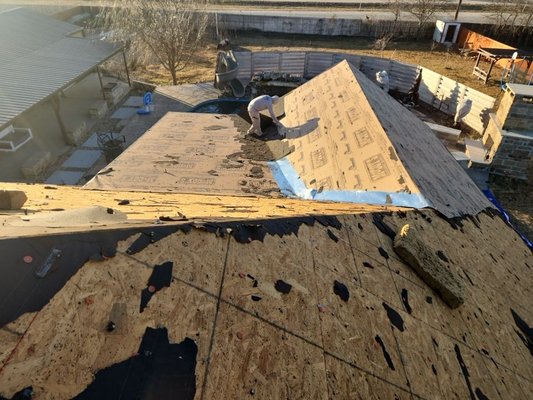 Tex-Line Roofing and Construction
