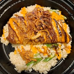 Zia's European Caffe Kaneohe - Ahi on Lemon Asparagus Risotto