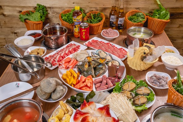 LaoJie Hotpot Manhattan | 老街火锅 | 曼哈顿火锅 by null