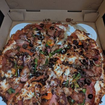 Billy Q's - pizza! - Pizza Near Me - Palm Desert, California