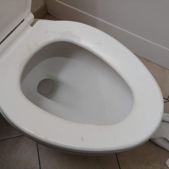 Motel 6 Dixon - horrible toilet seat - Hotels Near Me - Dixon, California Motel 6 Dixon - horrible toilet seat - Hotels Near Me - Dixon, California