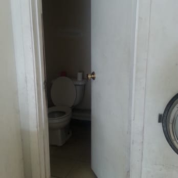 Gonzalez Washateria - enter at yo own risk - Laundry Services Near Me - Houston, Texas Gonzalez Washateria - enter at yo own risk - Laundry Services Near Me - Houston, Texas