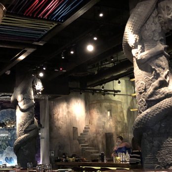 Ruka - Pillars in the bar area - Sushi Bars Near Me - Boston, Massachusetts