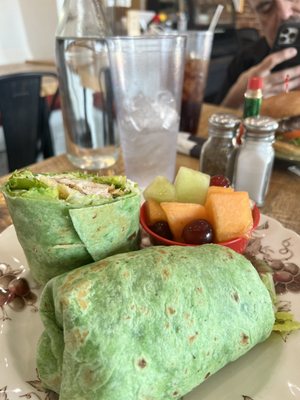 Lola’s Kitchen by null