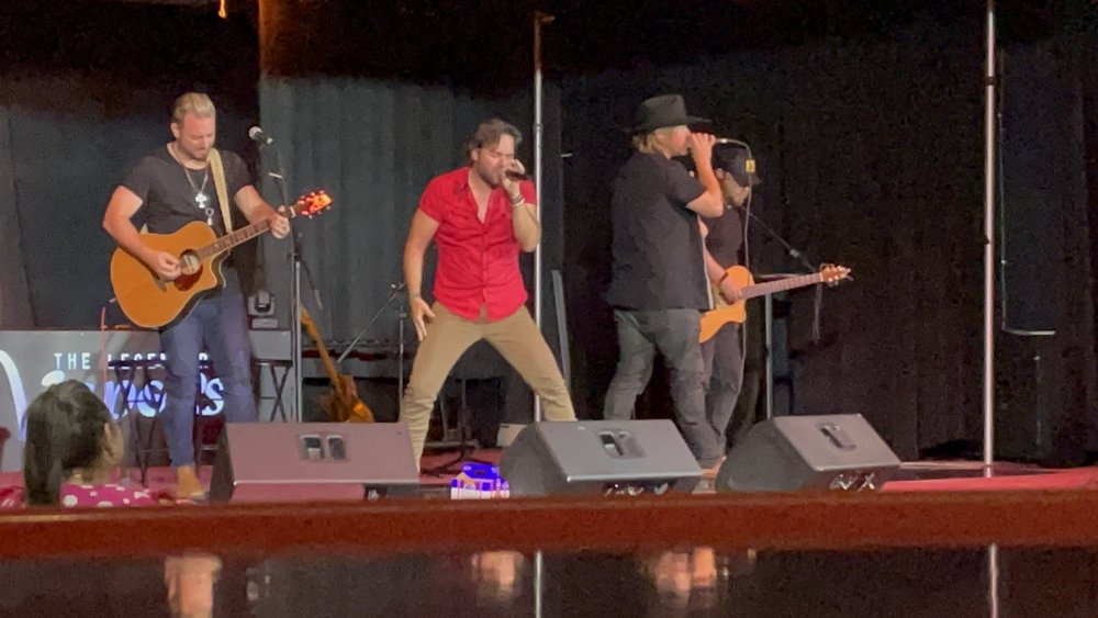 VAPORS LIVE Updated September 2024 315 Park Ave, Hot Springs