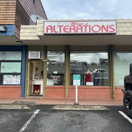 Exterior photo of Mimi's Alterations - Redmond, Washington Exterior photo of Mimi's Alterations - Redmond, Washington