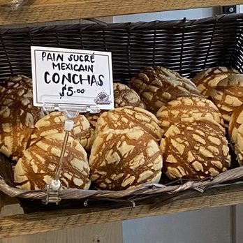 Calientitos - a variety of pastries on display - Bakeries Near Me - Montreal, Quebec