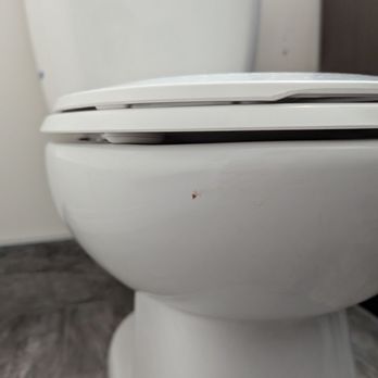 Colonial Motel - Strange brown/red smudge on the "sanitized" toilet. - Hotels Near Me - North Conway, New Hampshire Colonial Motel - Strange brown/red smudge on the "sanitized" toilet. - Hotels Near Me - North Conway, New Hampshire