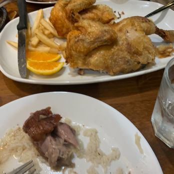 Max's Restaurant - Seattle - Fried Chicken - Filipino Near Me - Tukwila, Washington