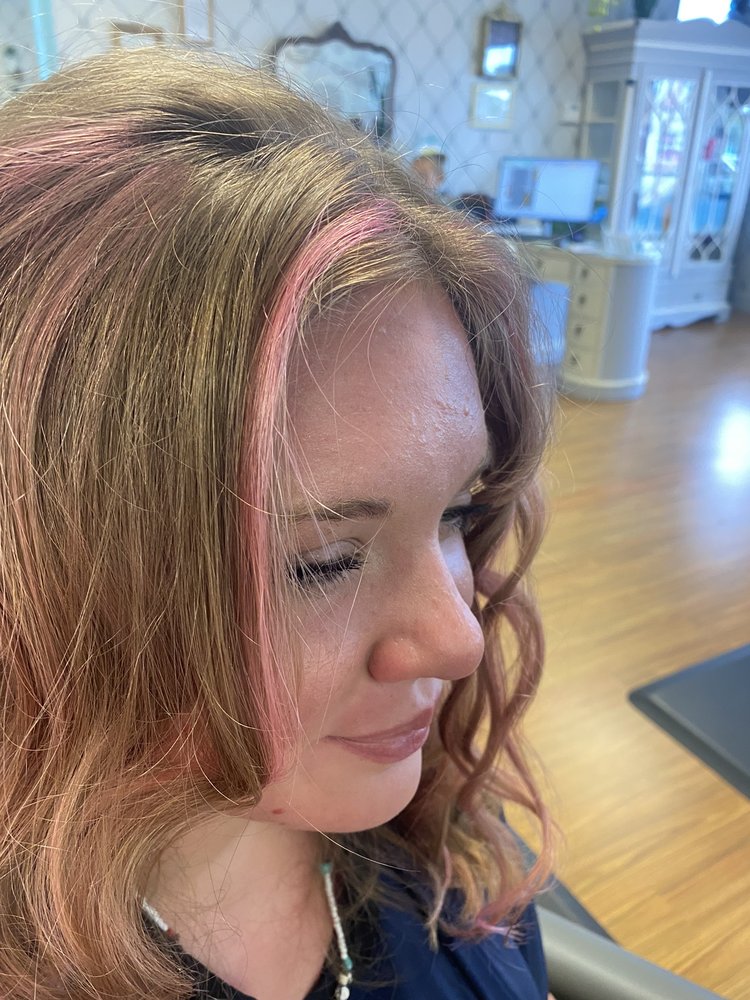 Salon 301 Image