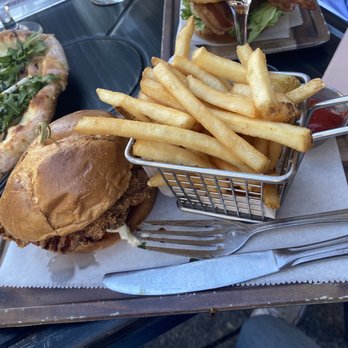 Back Bay Social - Fried Chicken Sandwich FRIED CHICKEN SANDWICH Fries - New American Near Me - Boston, Massachusetts