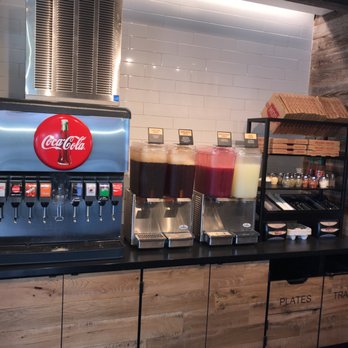 MOD Pizza - Beverages and other station - Fast Food Near Me - Highlands Ranch, Colorado